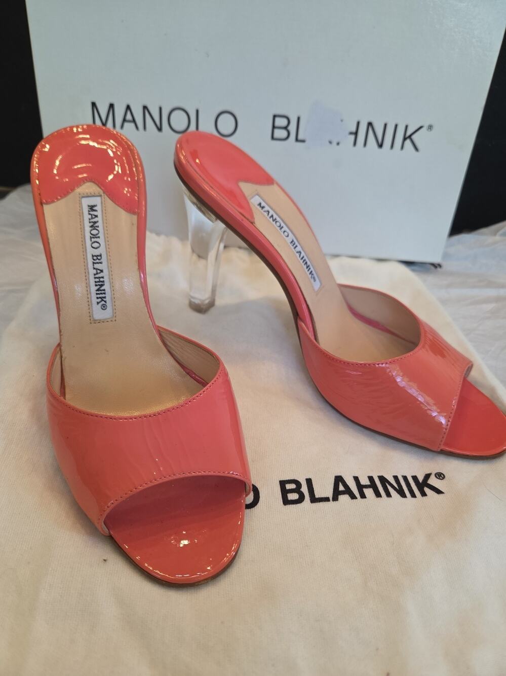 MANOLO BLAHNIK Pink Patent Leather Mule Heels Italy EU Shoe Size 36.5 Us 6.5